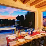 Serena 4 Bedroom Villa, Cala\'N Forcat