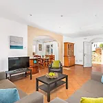 Villa Genestar by Villa Plus