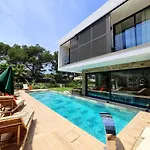 Mitjana\'S House