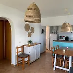 Ca la Marta apartamento con piscina y jardín a 150m de la playa