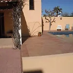 Casa Familiar Con Piscina, Cerca De La Playa