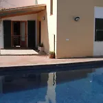 Casa Familiar Con Piscina, Cerca De La Playa