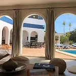 Charming Villa Son Parc