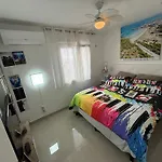 Flat Surrounded By Nature Wifi & Pool & Beach Nearby