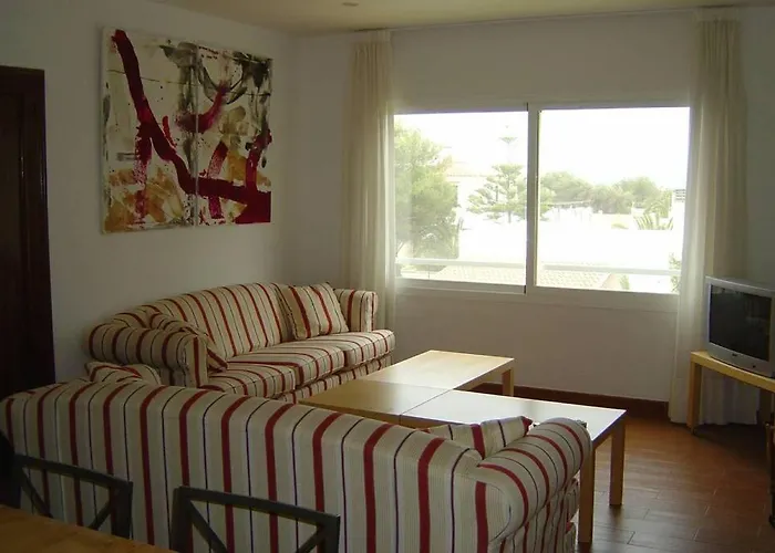 Villa With Pool, 200M From Beach
