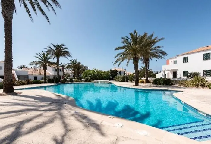 Tranquilo apartamento. Piscina, playa y relax.