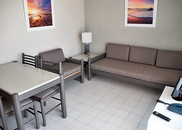 Apartamentos Portblue Rafalet