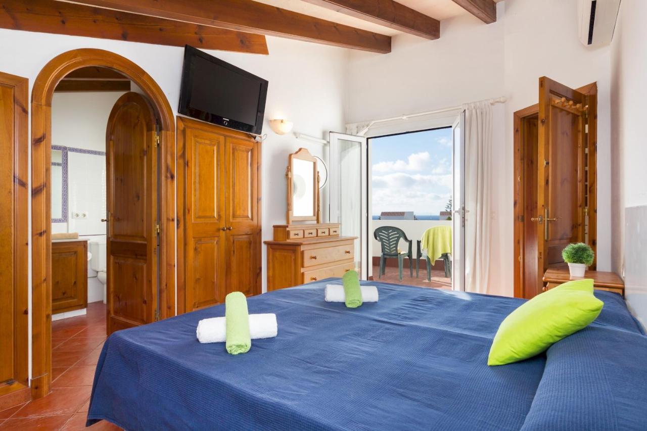 Janis 3 Bedroom Villa, Cap D'artrutx