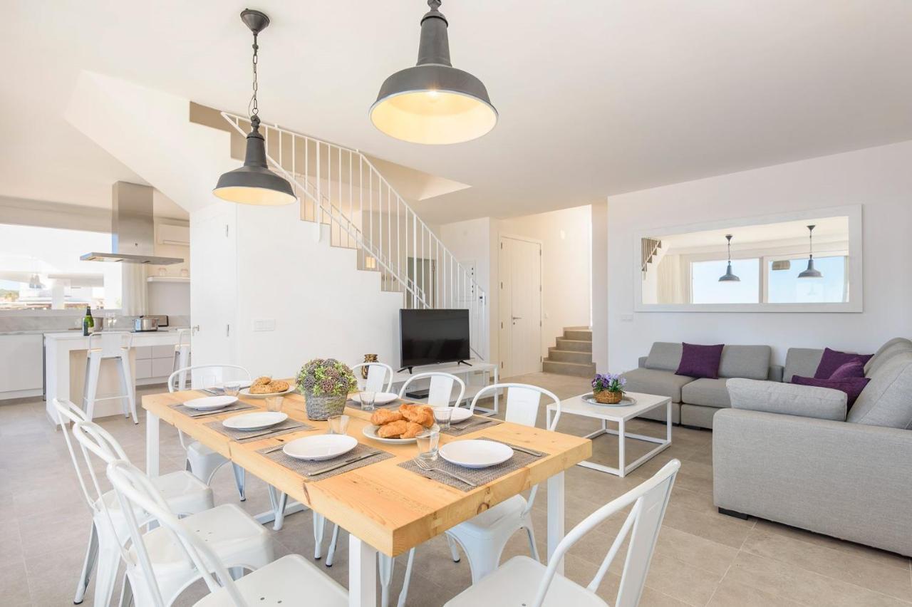 Villa Agata 4 Bedroom Villa, Cala en Forcat
