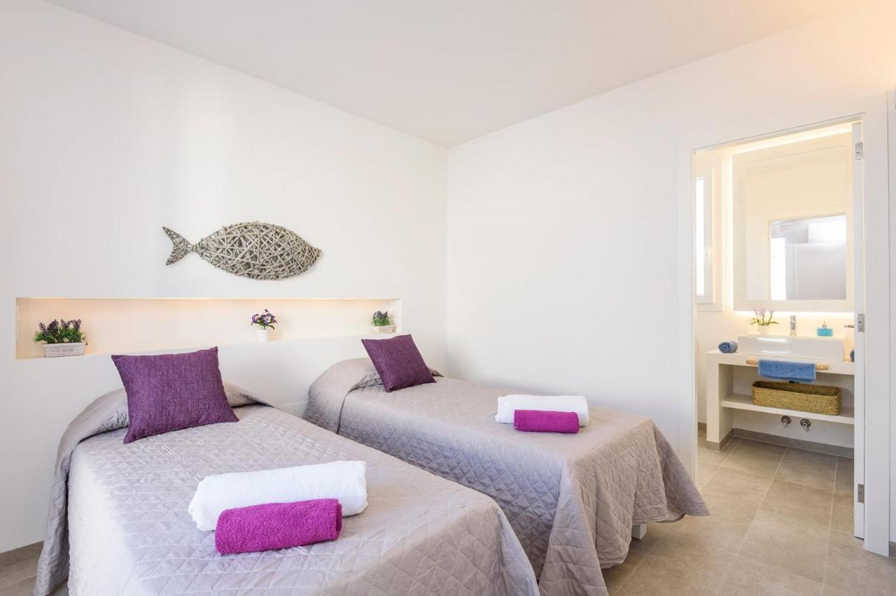 Villa Agata 4 Bedroom Villa, Cala en Forcat