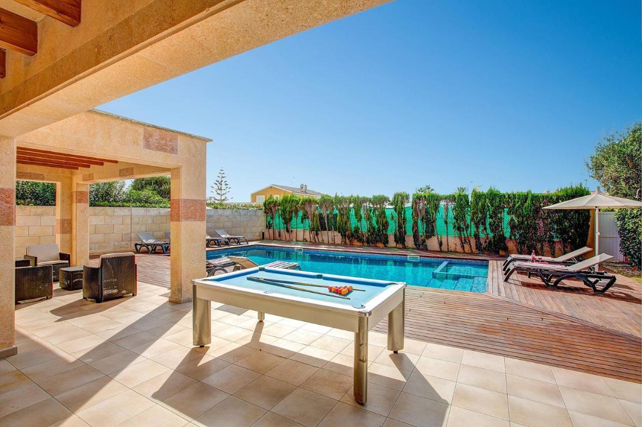 Serena 4 Bedroom Villa, Cala'n Forcat Villa *