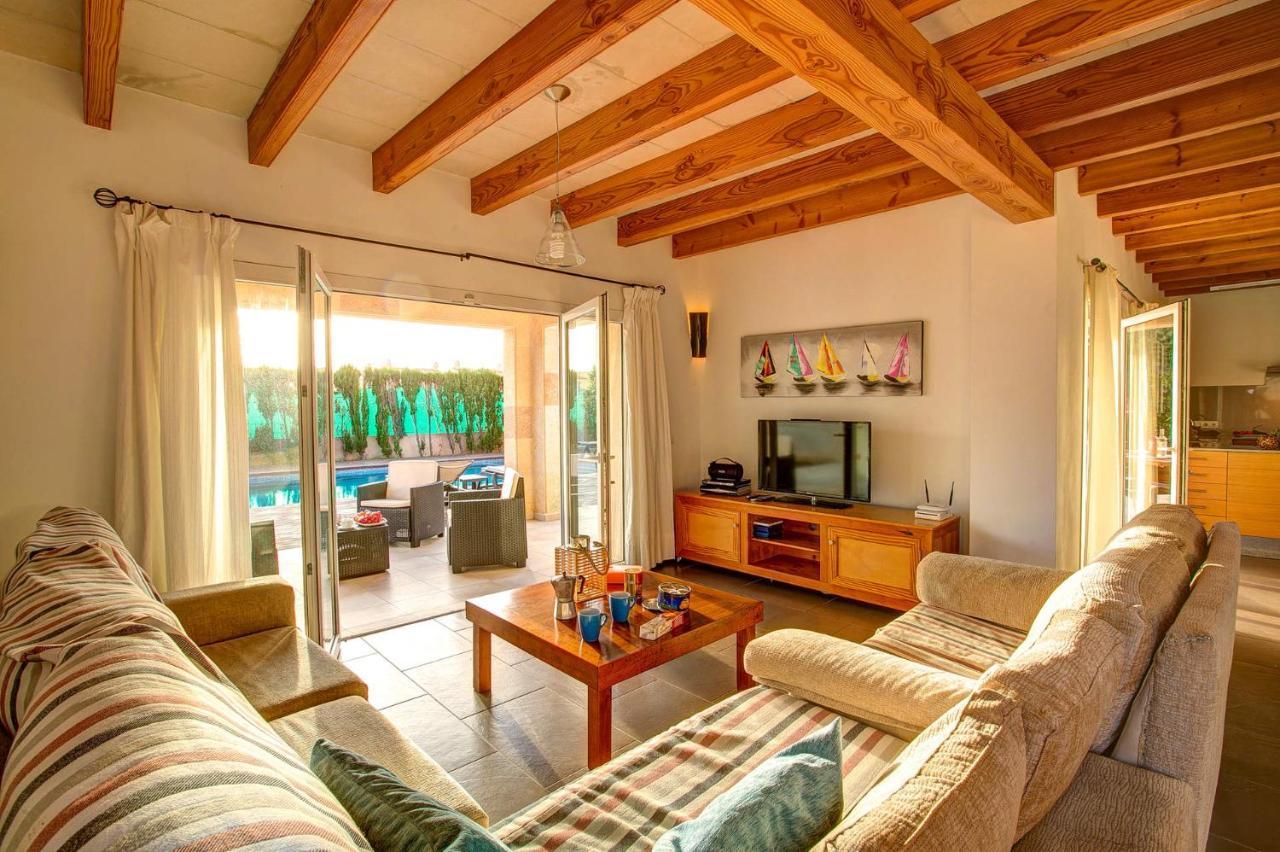 Serena 4 Bedroom Villa, Cala'n Forcat Villa