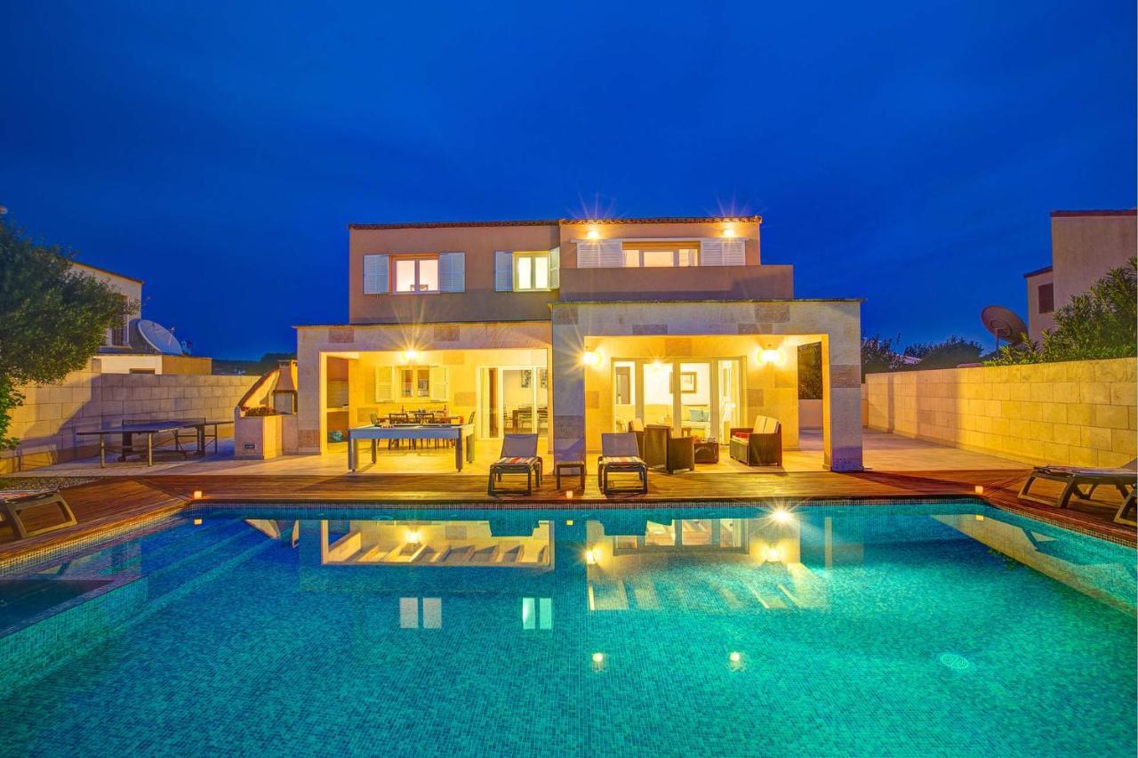 Serena 4 Bedroom Villa, Cala'n Forcat * Cala'N Blanes (Menorca)