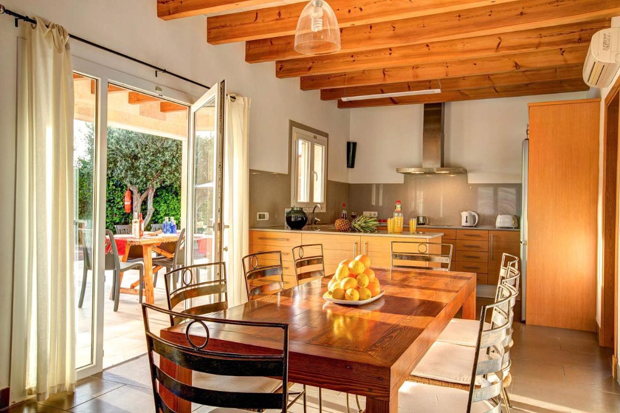 Villa Serena 4 Bedroom Villa, Cala'n Forcat *