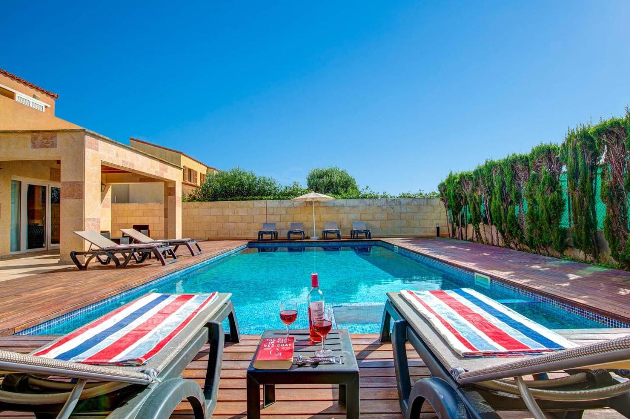 Serena 4 Bedroom Villa, Cala'n Forcat