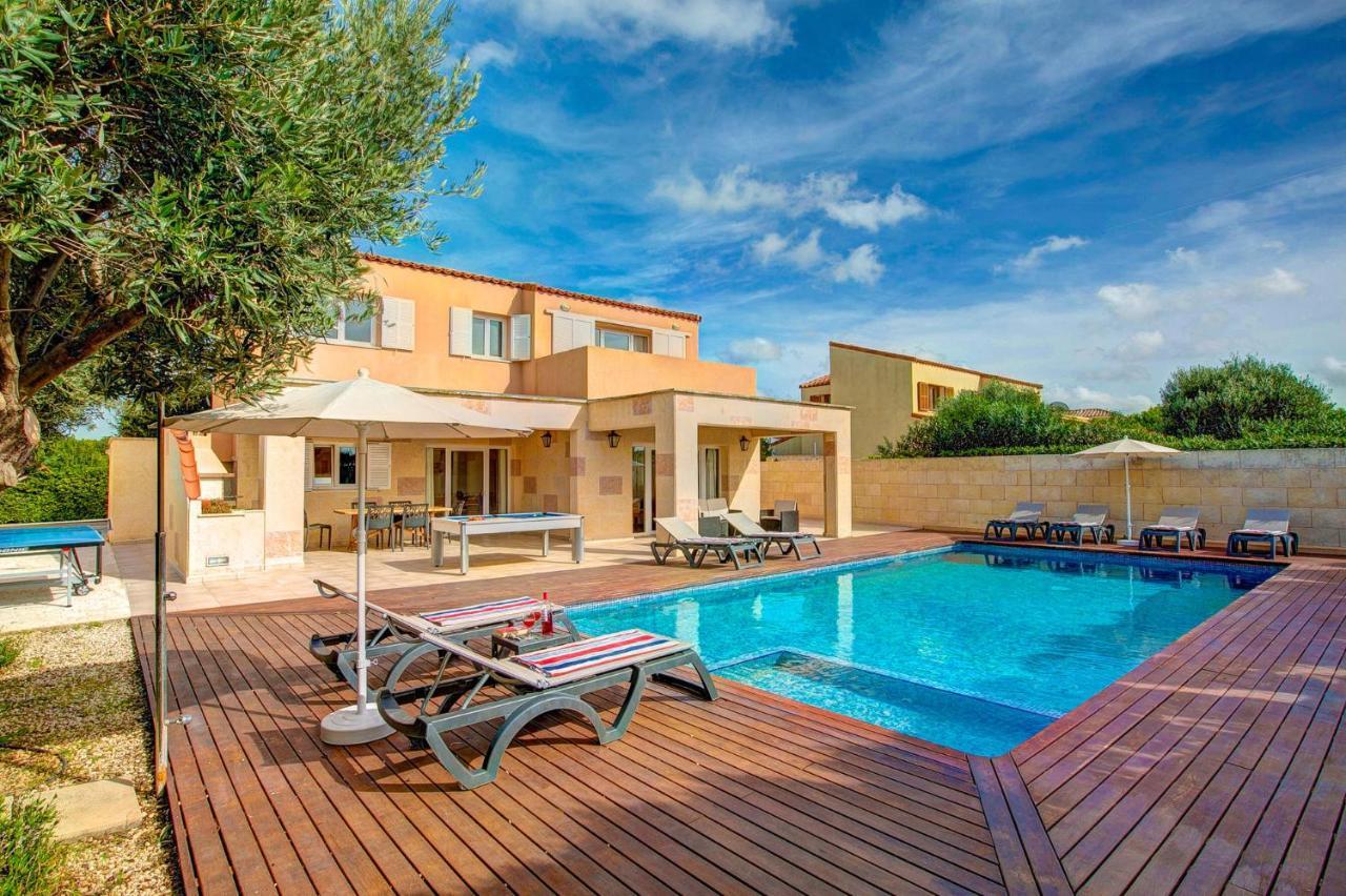 Serena 4 Bedroom Villa, Cala'n Forcat Villa