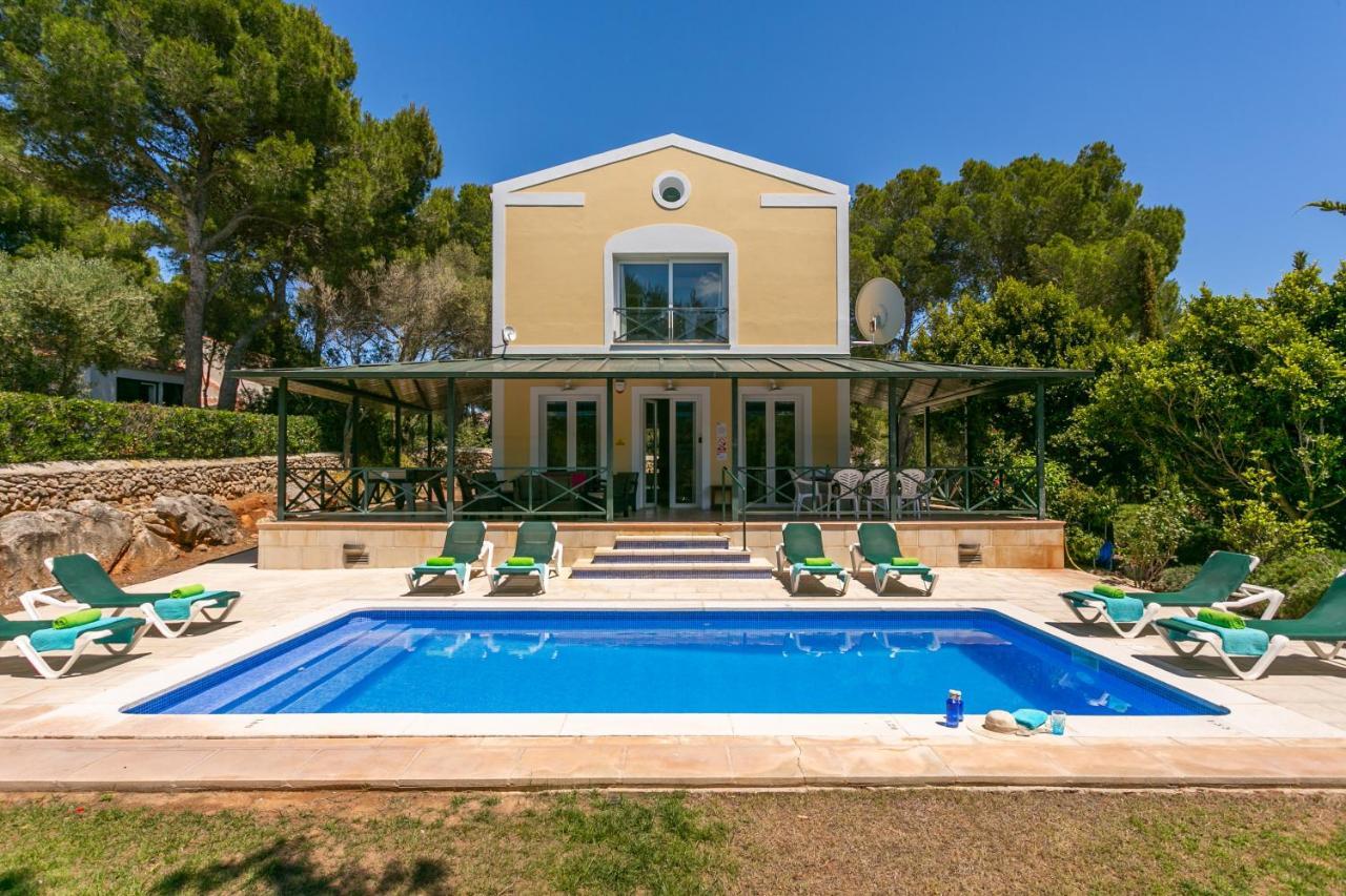 Serafina Villa *