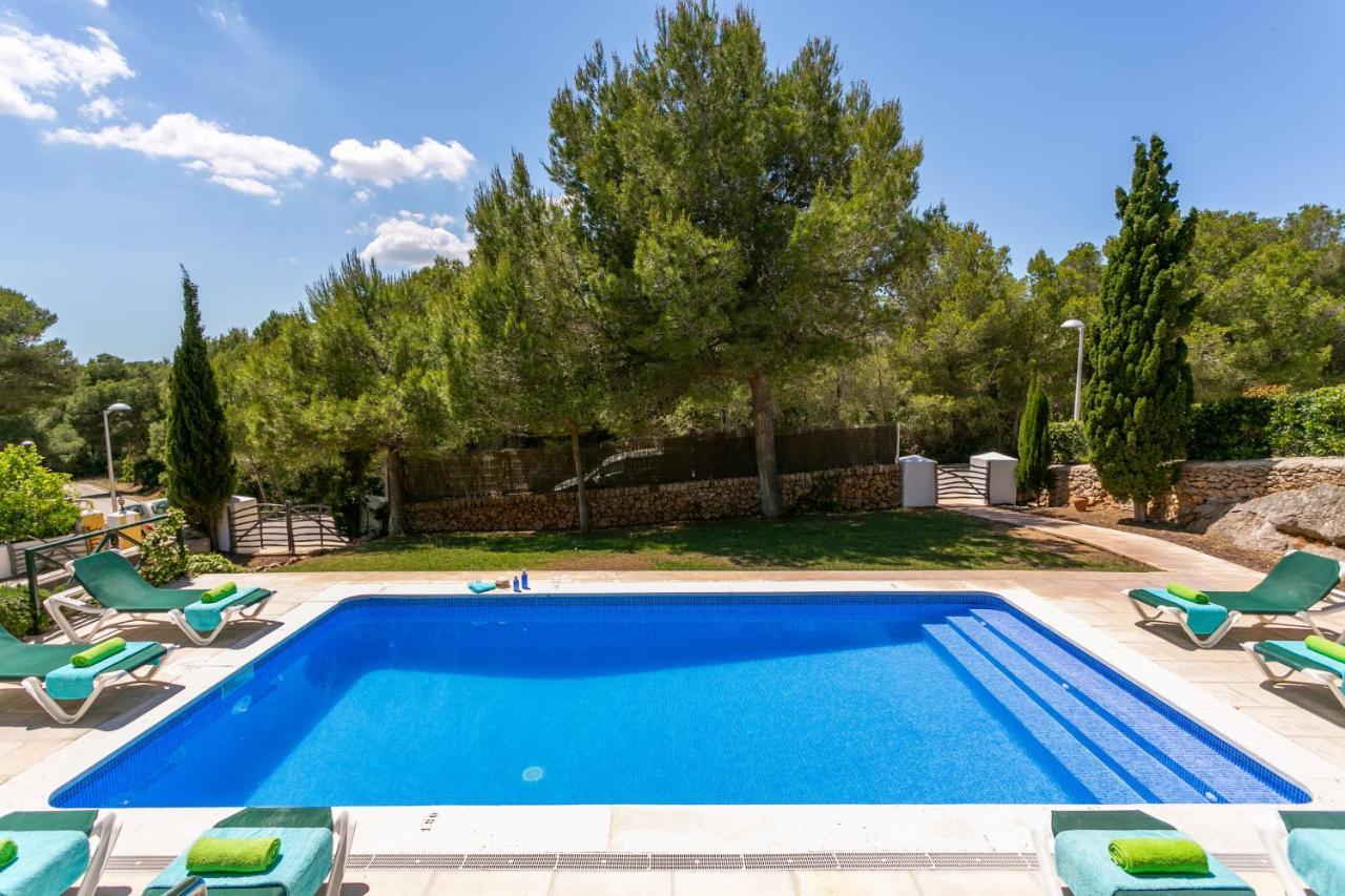 Serafina Villa *