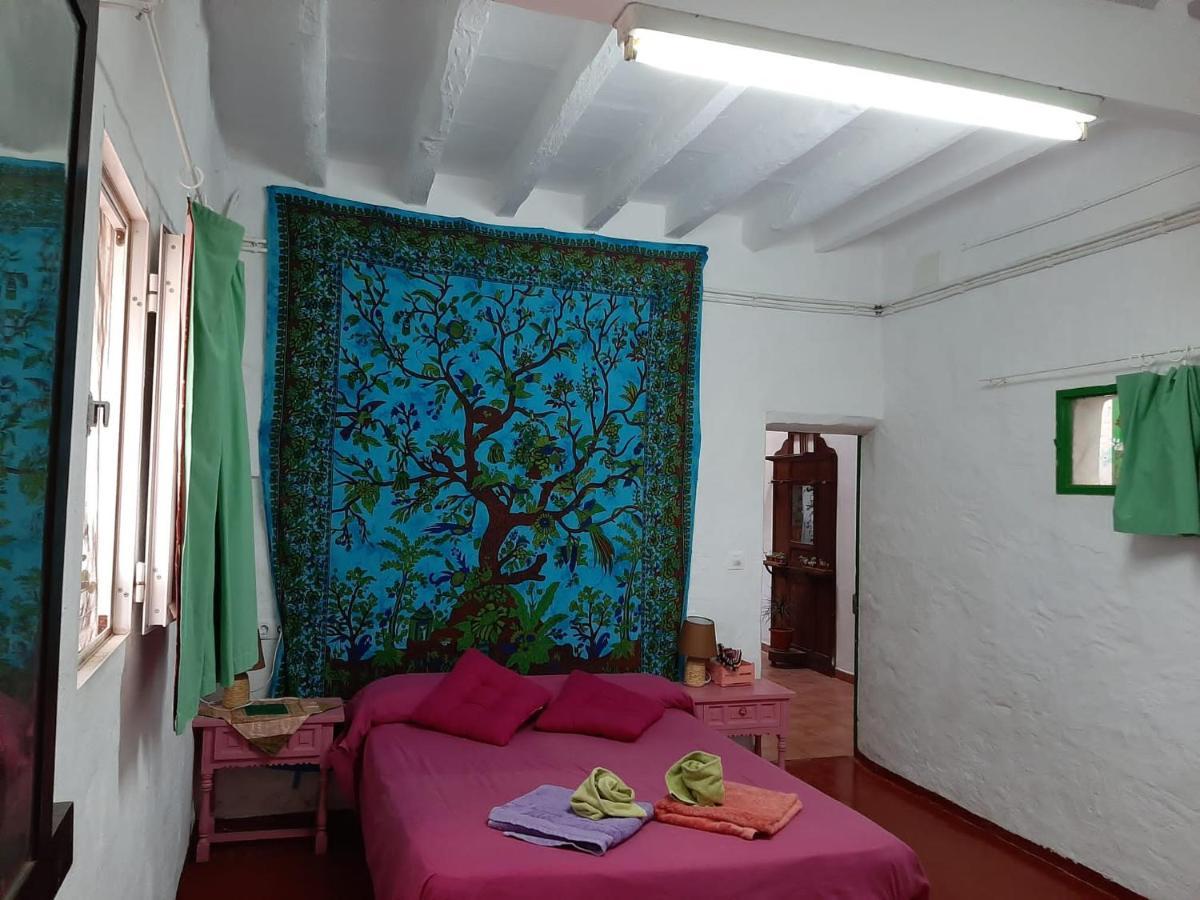 Es Barranco Country house *