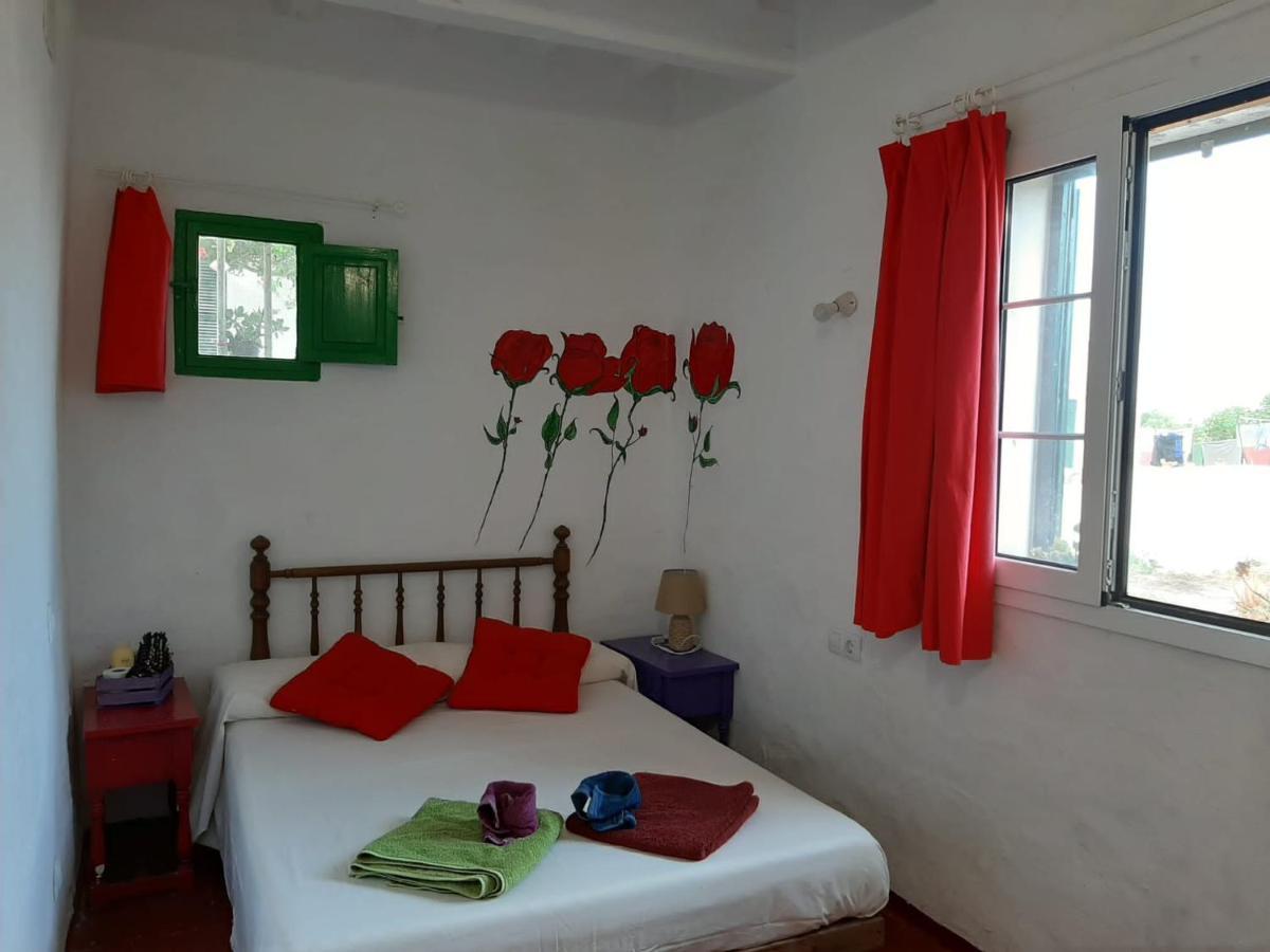 Es Barranco Country house *