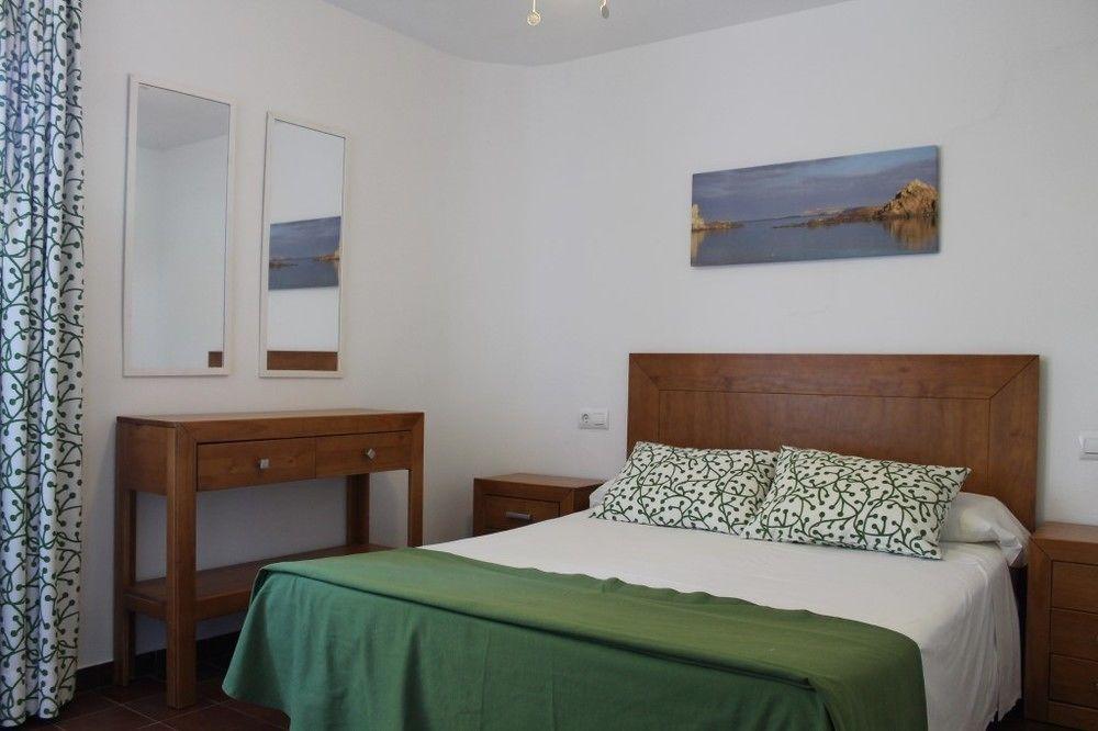Aparthotel Cales De Ponent 2*