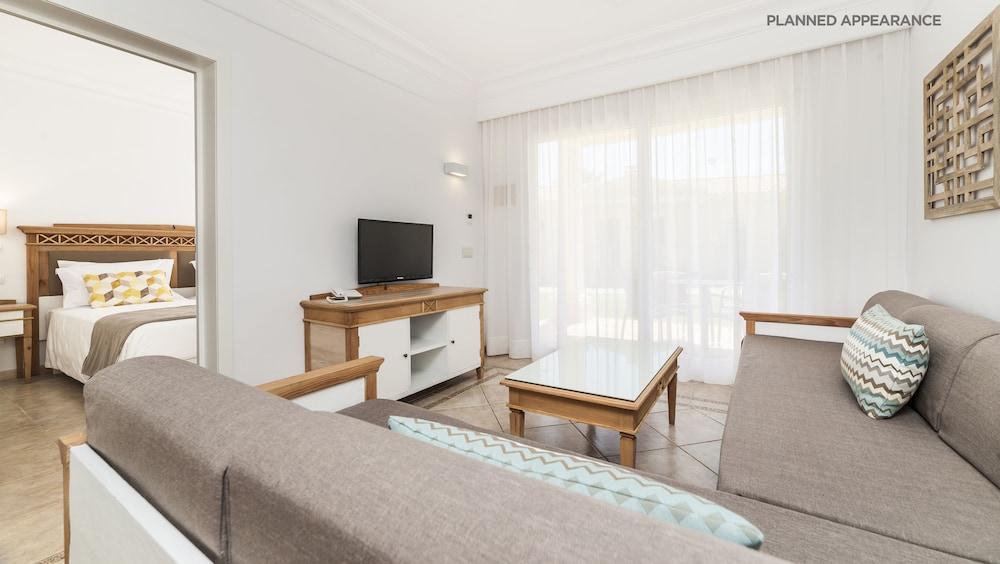 Insotel Punta Prima Prestige Suites&spa 5* Punta Prima (Menorca)