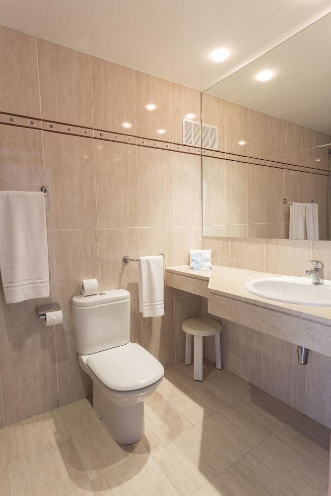 Hotel Globales Cala'n Bosch