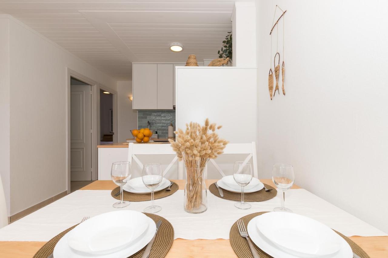 Apartment Moderno En Calan Bosch- C10