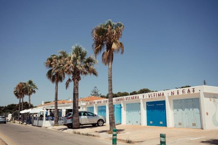 Es * Sant Lluis
