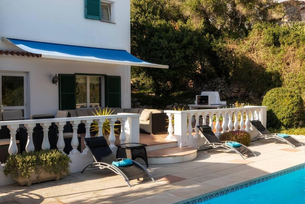 Cecylia Villa *