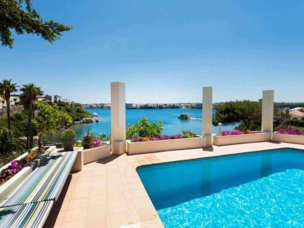 Villa Lantana Lujo Y Estilo Con Vistas únicas Al Puerto De Mahón Cala Llonga (Menorca)