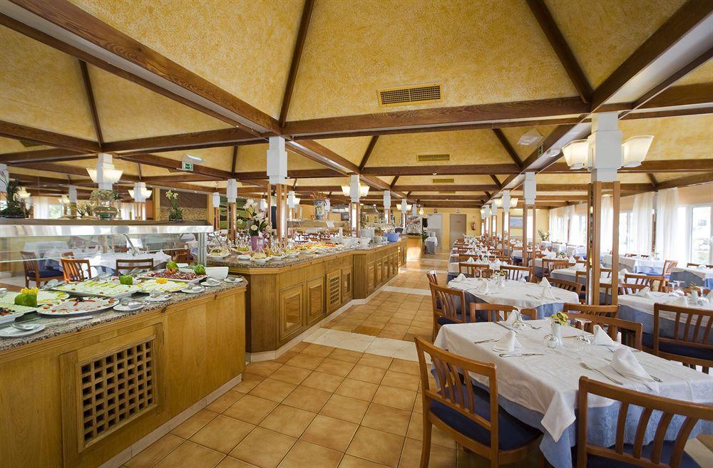 Globales Cala'n Bosch Hotel 4*