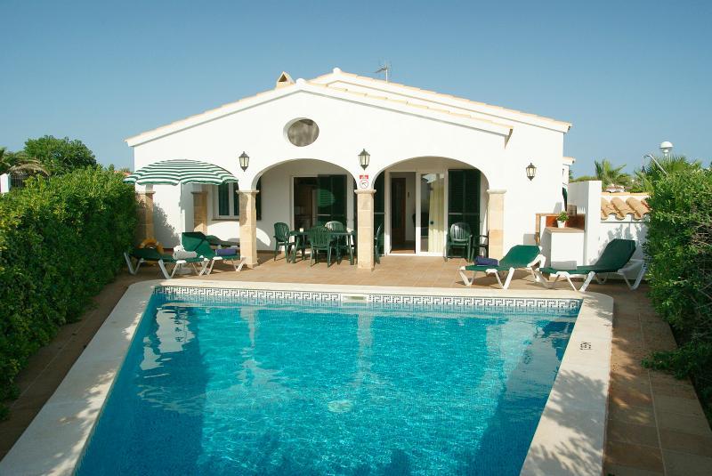 Begonias Cala'N Bosch (Menorca)