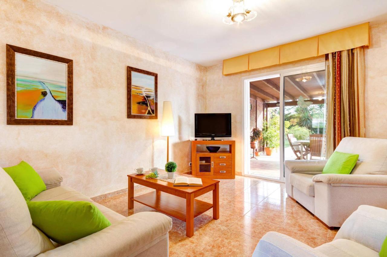 Villa Capricorn By *