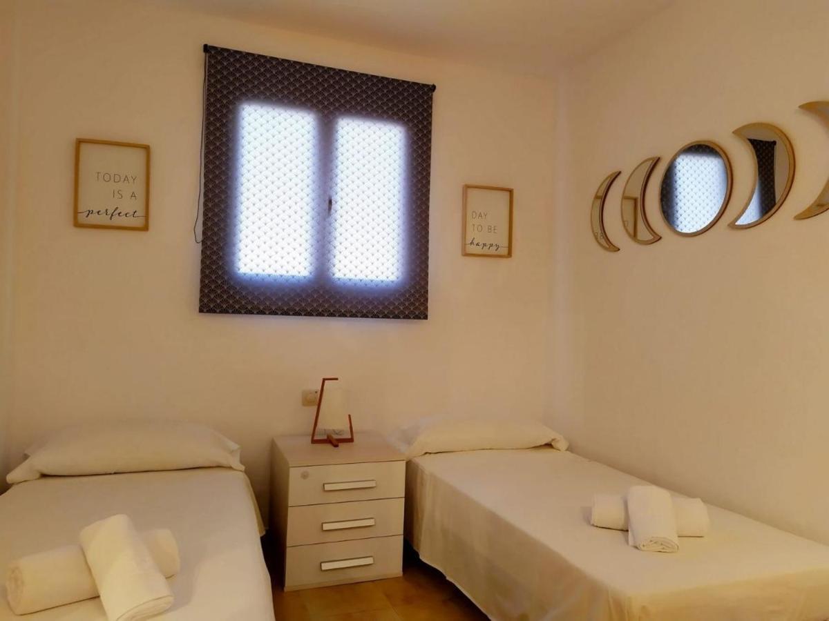 Hermosa Casa Con Piscina Cerca De La Playa De Punta Prima * Punta Prima (Menorca)