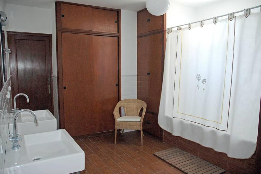 With Pool, 200m From Сasa de vacaciones *