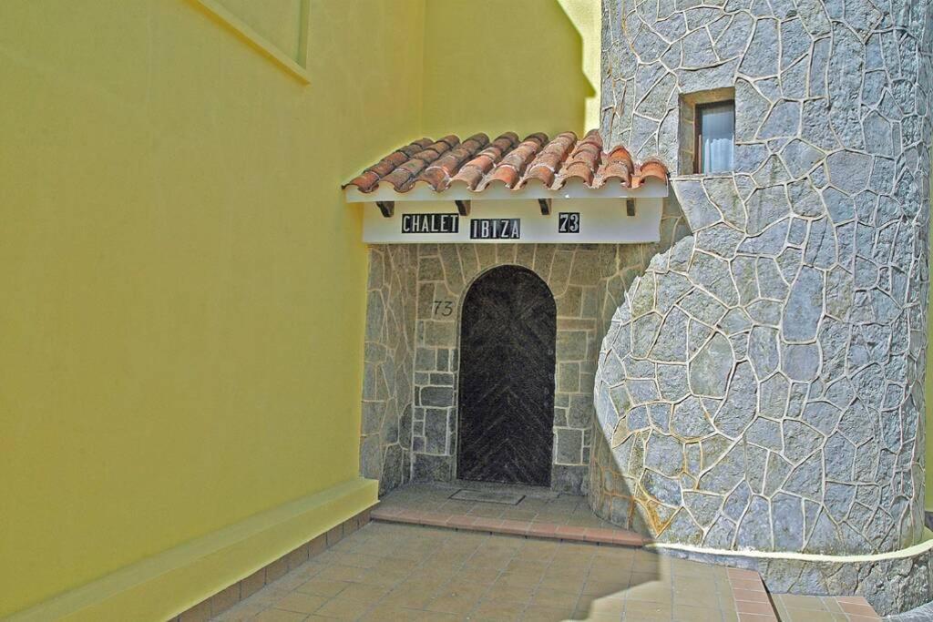Сasa de vacaciones With Pool, 200m From Cala Blanca (Menorca)
