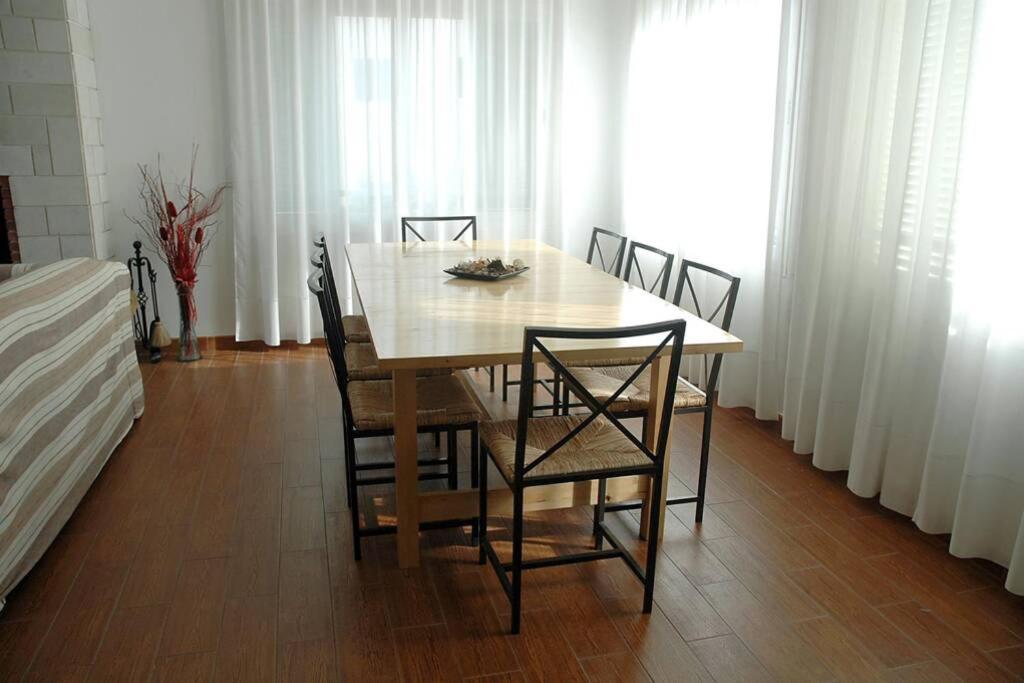 Сasa de vacaciones With Pool, 200m From