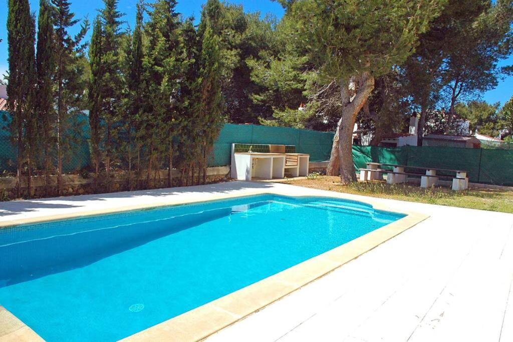 With Pool, 200m From