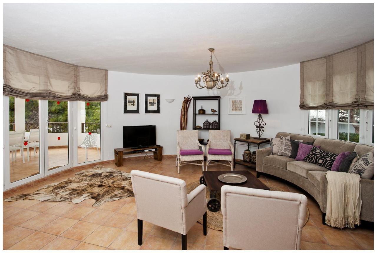 Villa Bini Segui - Amplia 12 Pax - 6 Hab - 4 Banos - Piscina Privada *