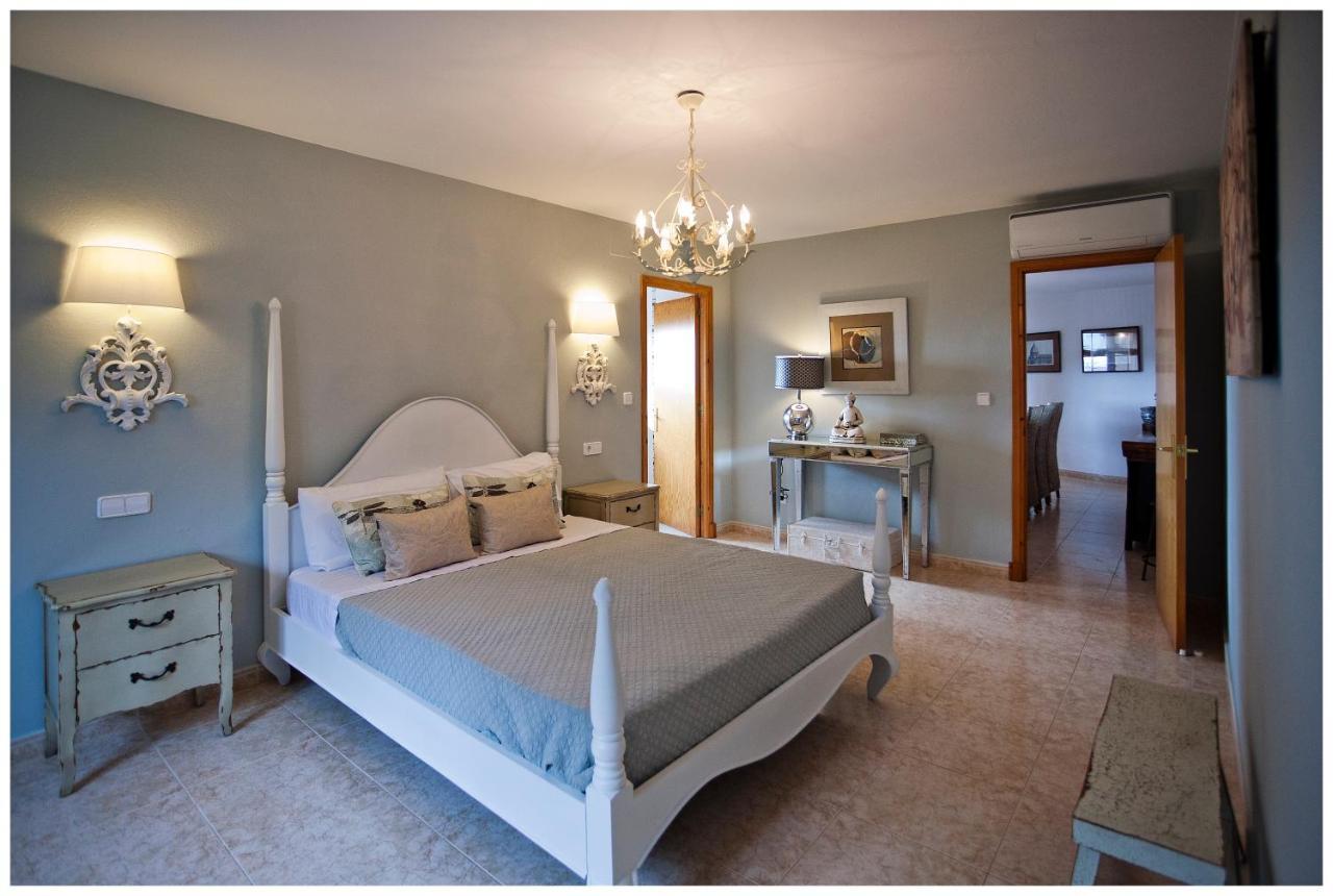 Bini Segui - Amplia 12 Pax - 6 Hab - 4 Banos - Piscina Privada Villa