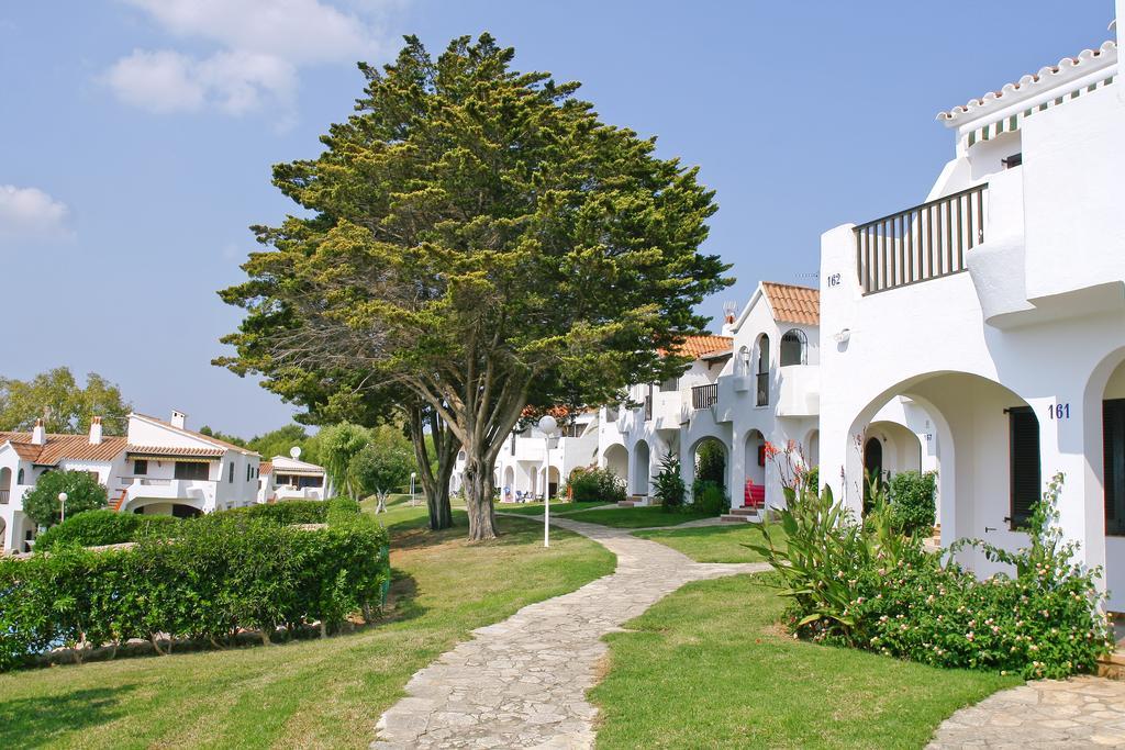 Son Bou Apartments *