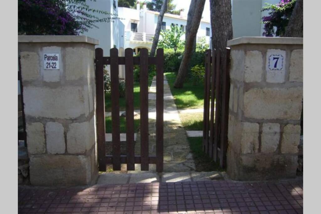 Apartamento With Garden And Swimming And Cala Blanca (Menorca)