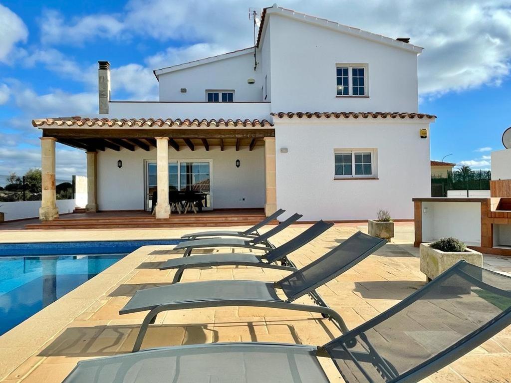 Villa En Blanes