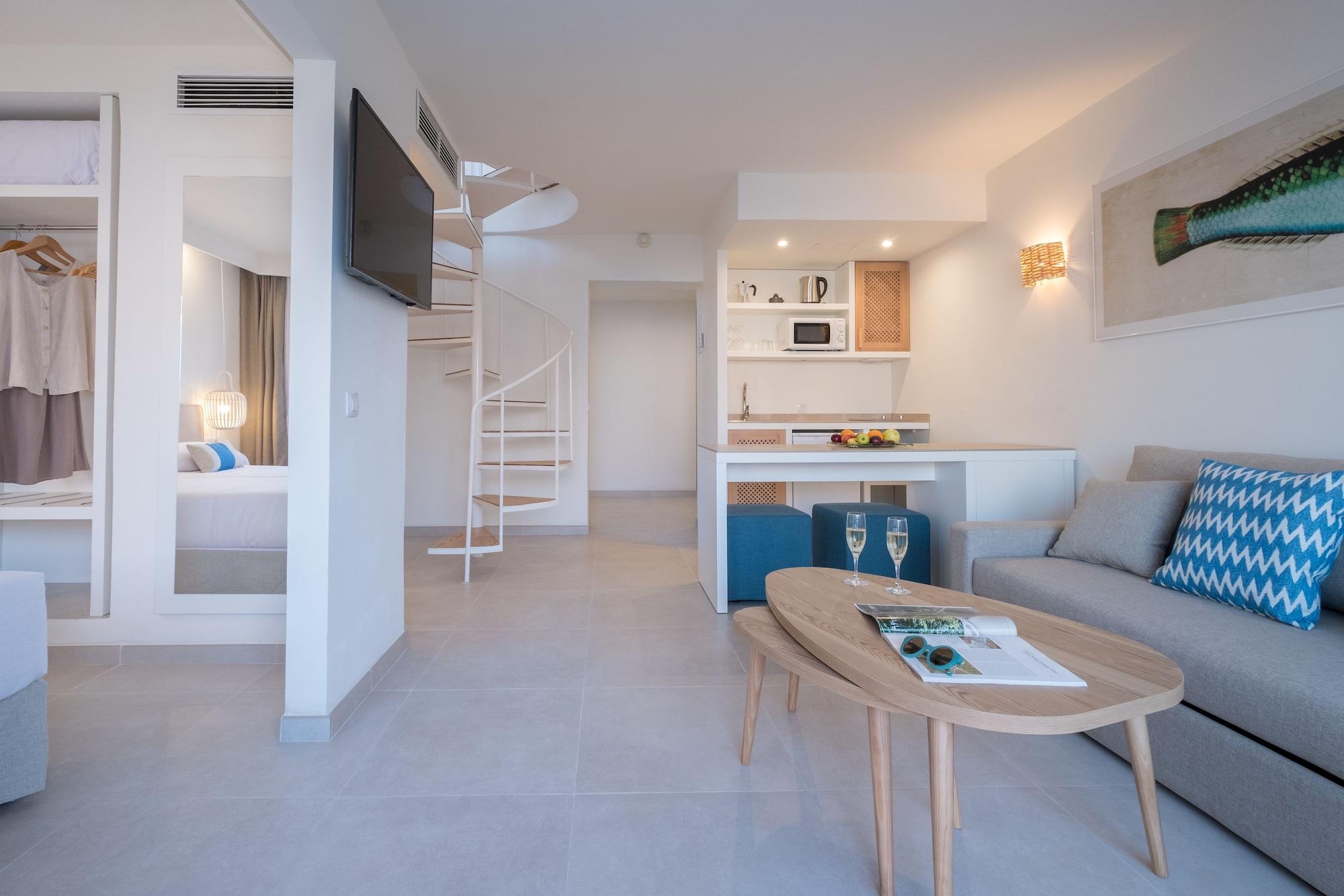 Aparthotel Fergus Style Carema 4*
