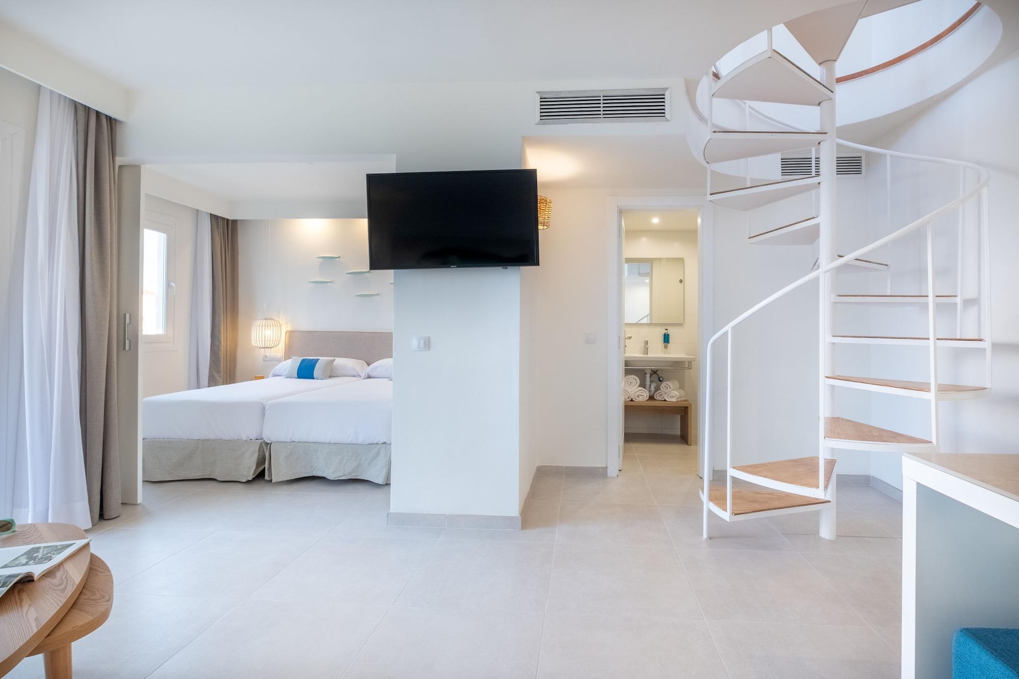 Fergus Style Carema Aparthotel Cala'N Bosch (Menorca)