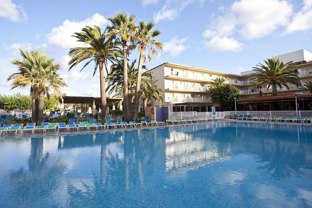 Club Aguamarina Hotel