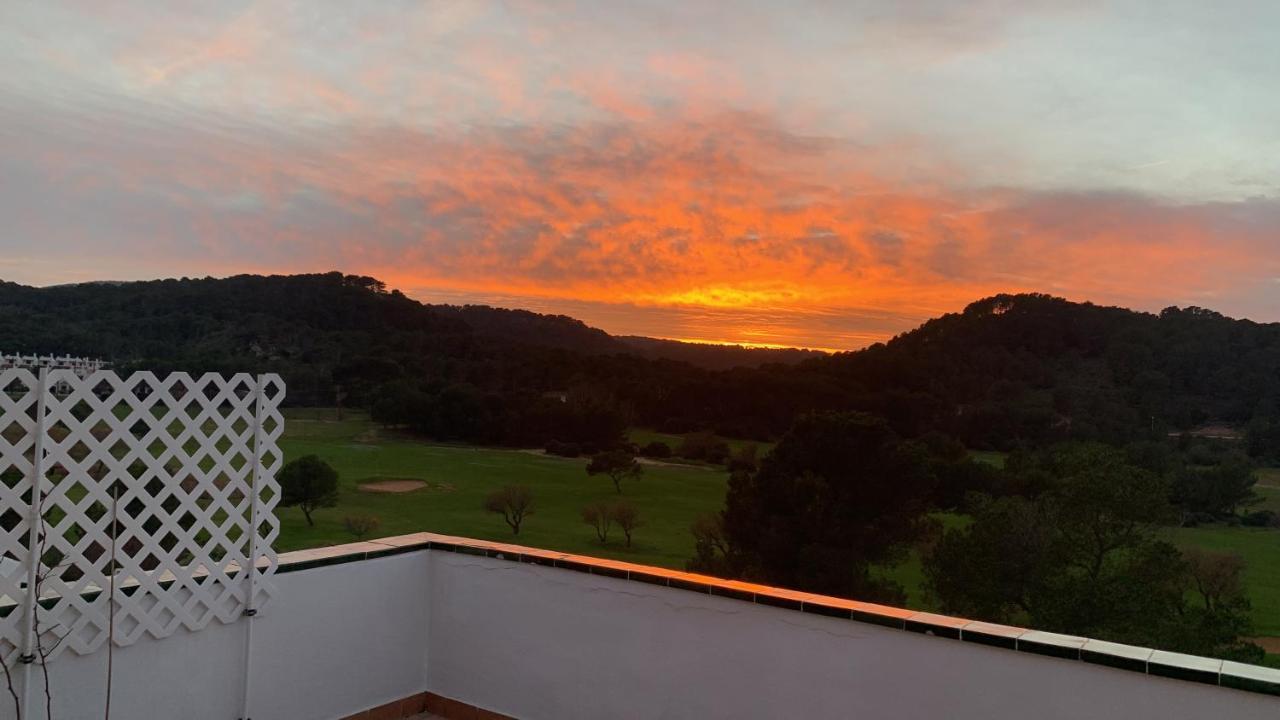 Atardecer En Menorca Vista Al Campo De Golf Apartment *