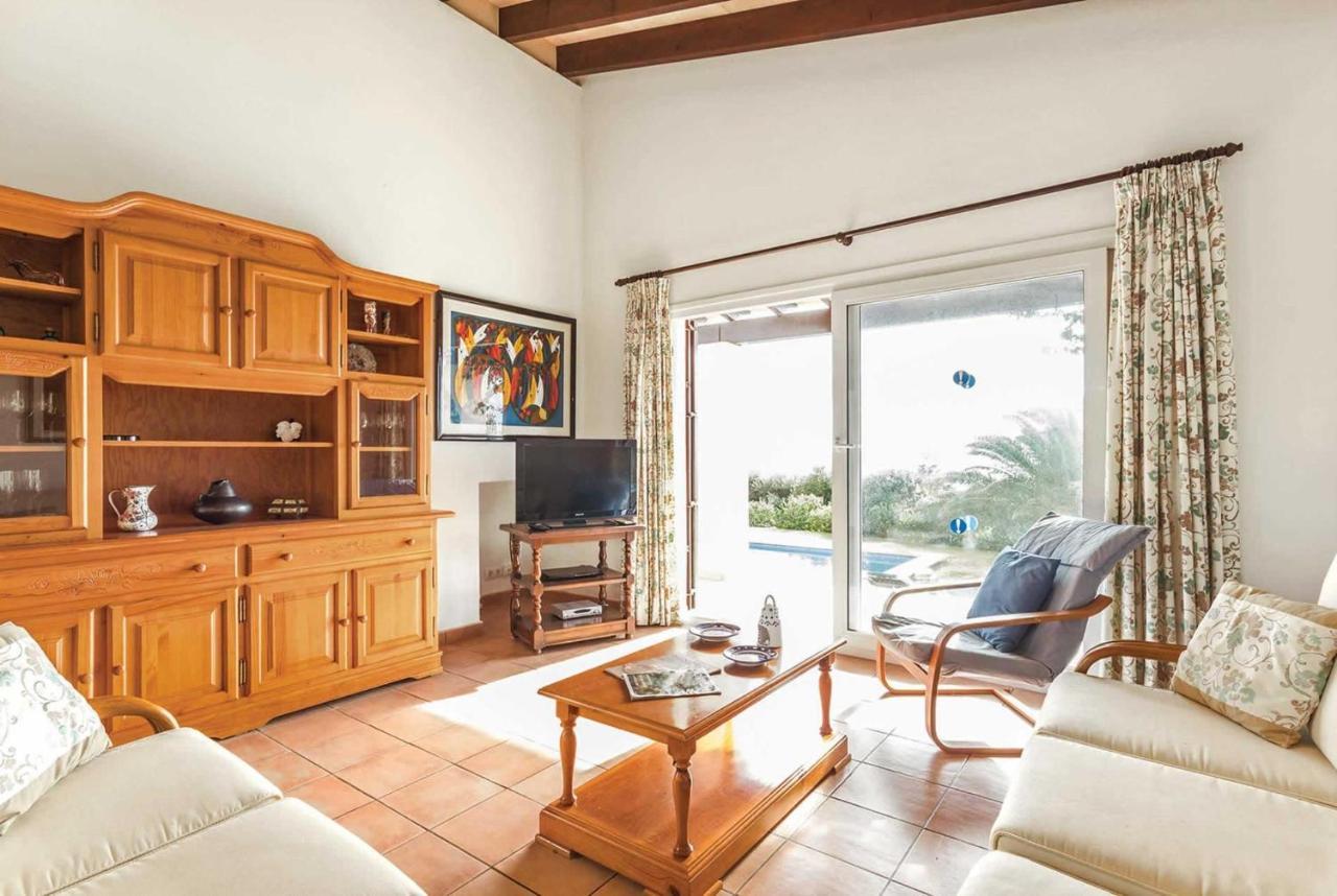 Matisse Villa Binibeca