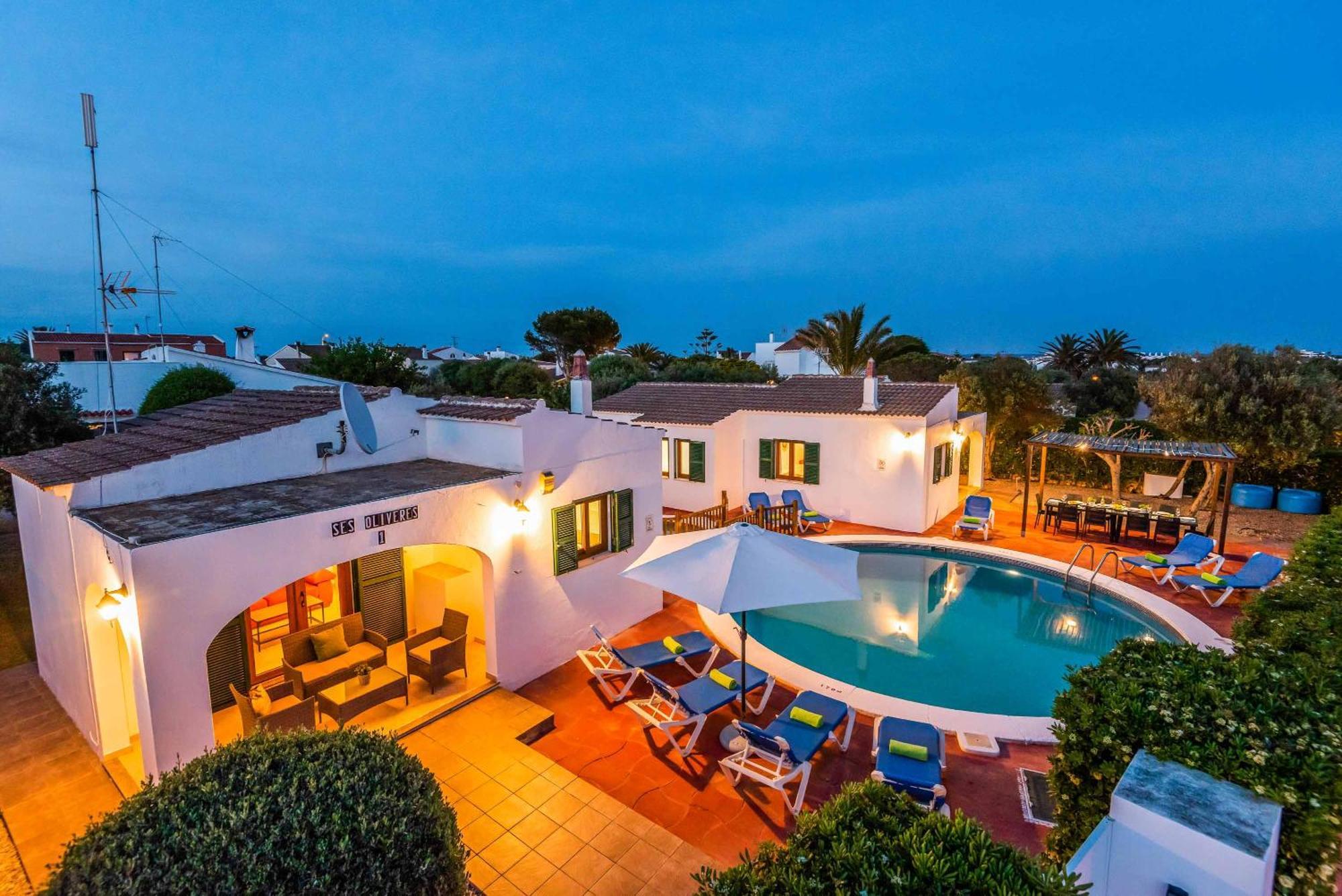 Villa Petunias Cala'N Blanes (Menorca)
